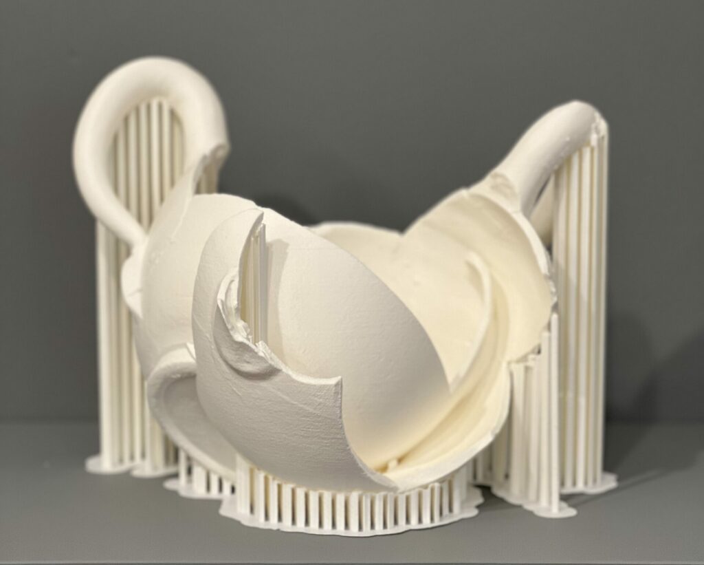 על חורבות אימפריית החומר