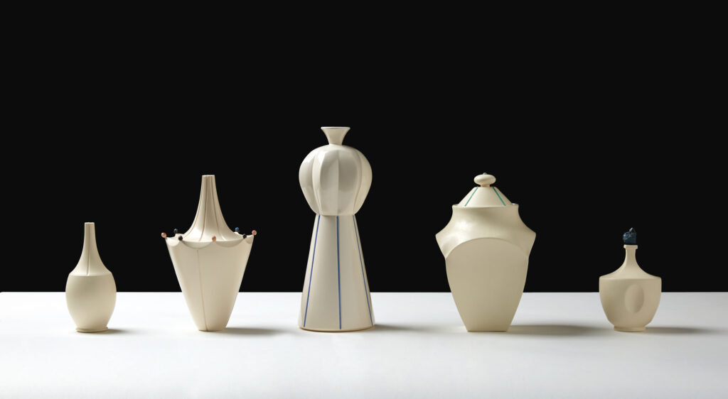 בין שימושיות לפואטיקה